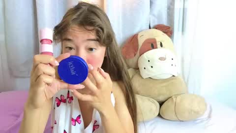 Snapshot of serafina_ chatting on October 2025 01:20:01 PM serafina_ online show from October 2025 01:20:01 PM