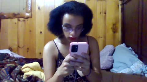 seraphina_sapphire online show from August 2026 01:26:02 AM