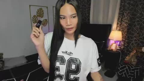 Snapshot of serena_harper chatting on October 2025 09:52:01 PM RED HARPER online show from October 2025 09:52:01 PM