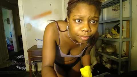 Snapshot of serena_maya chatting on January 2025 04:30:01 PM Serena Maya online show from January 2025 04:30:01 PM