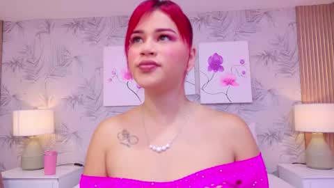 Snapshot of serenaafox chatting on February 2026 02:43:01 AM Serena online show from February 2026 02:43:01 AM