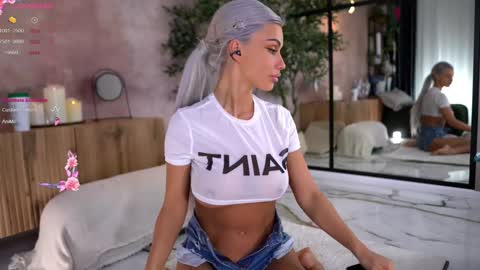 Serene Sophiex online show from September 2025 08:44:01 PM