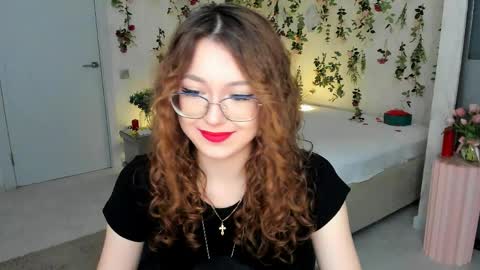Snapshot of sereneflame chatting on April 2026 04:01:01 PM Ophelia online show from April 2026 04:01:01 PM