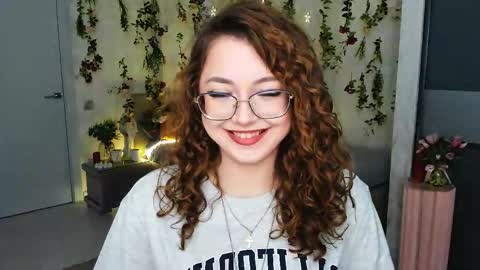 Snapshot of sereneflame chatting on May 2026 04:24:02 PM Ophelia online show from May 2026 04:24:02 PM