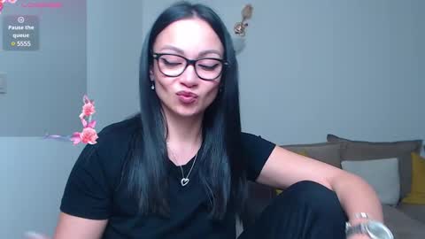 SereneSophi online show from February 2025 03:15:02 PM