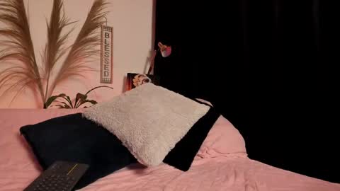 Serenity online show from October 2025 02:45:02 AM