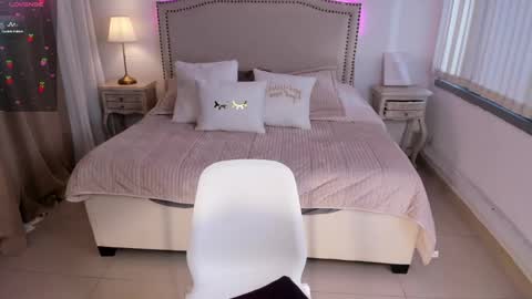 Snapshot of serenna_se chatting on March 2025 08:00:01 PM Serenna Cruz online show from March 2025 08:00:01 PM