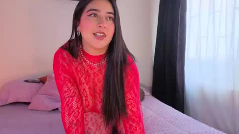 Serenna Cruz online show from June 2026 08:22:02 PM