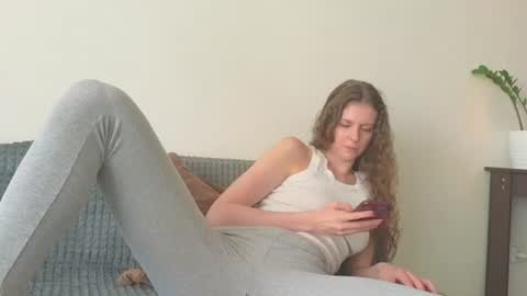 Hey Guys and Girls non-binary personalities  Im Sereta online show from July 2026 11:06:02 AM