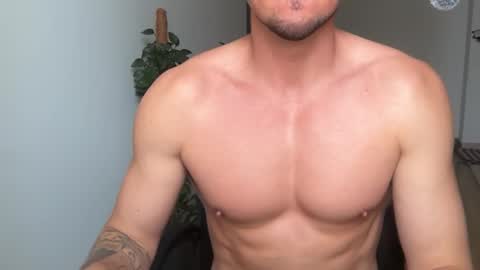 Snapshot of sergeypohane chatting on September 2025 11:04:02 AM dormking online show from September 2025 11:04:02 AM