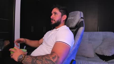 Snapshot of sergi_mancini11 chatting on December 2025 12:27:01 AM Sergi Mancini online show from December 2025 12:27:01 AM