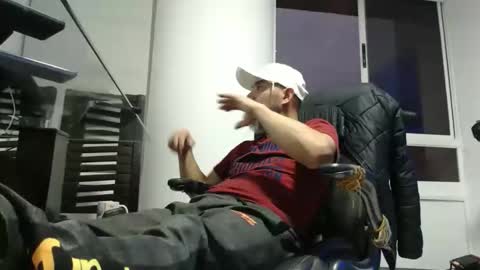 hetero serio discreto online show from October 2025 10:56:02 PM