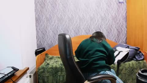 VIOLA online show from February 2025 05:41:01 AM