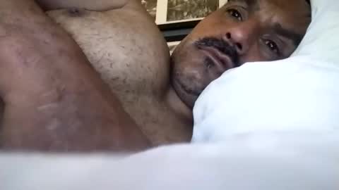 servingfems online show from November 2025 04:01:02 AM