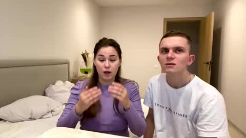sescouple online show from January 2025 06:17:01 AM