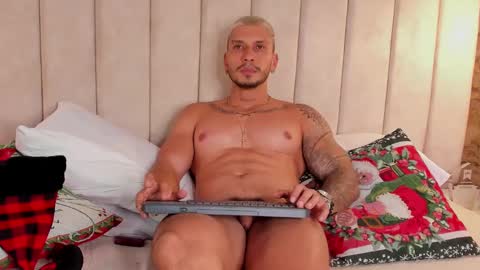 Snapshot of seth_vega_ chatting on December 2024 01:07:01 AM HEY IM SETH online show from December 2024 01:07:01 AM