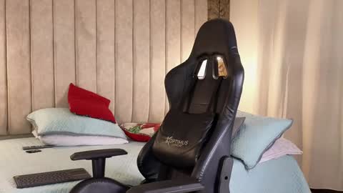 Snapshot of seth_vega_ chatting on January 2025 12:51:02 AM HEY IM SETH online show from January 2025 12:51:02 AM