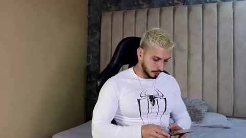 Snapshot of seth_vega_ chatting on February 2025 10:14:02 PM HEY IM SETH online show from February 2025 10:14:02 PM