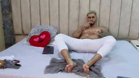 Snapshot of seth_vega_ chatting on March 2025 08:31:01 PM HEY IM SETH online show from March 2025 08:31:01 PM