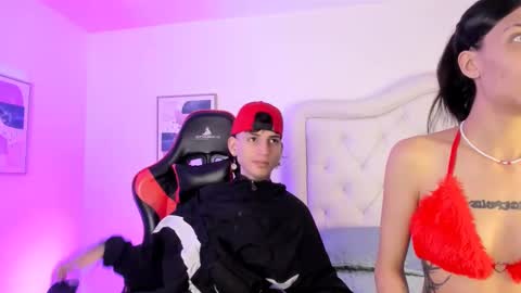 sett_and_gwen online show from December 2024 03:16:02 AM