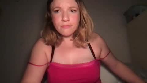 seturselfonfyre online show from September 2025 06:38:01 AM