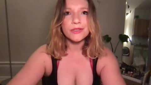 seturselfonfyre online show from September 2025 03:44:01 AM