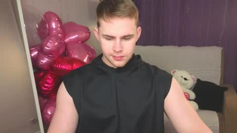 Snapshot of sevans14 chatting on February 2026 08:27:02 PM SevanS14 online show from February 2026 08:27:02 PM