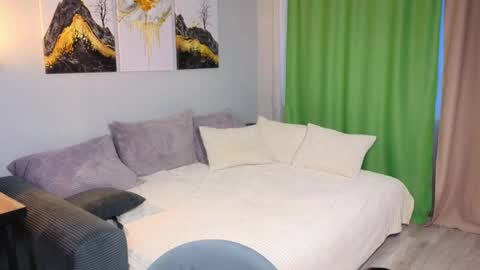 Snapshot of sevans14 chatting on April 2026 01:43:01 AM SevanS14 online show from April 2026 01:43:01 AM