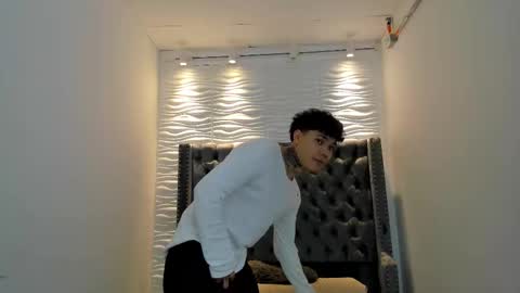 Snapshot of seven_turner chatting on February 2026 03:58:02 AM seven_turner online show from February 2026 03:58:02 AM