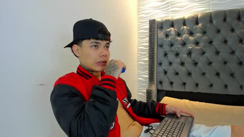 Snapshot of seven_turner chatting on February 2026 04:30:01 AM seven_turner online show from February 2026 04:30:01 AM