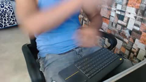 Snapshot of sexatlexx chatting on November 2025 03:06:02 PM arnold online show from November 2025 03:06:02 PM