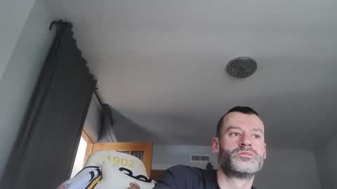 sexbrute online show from April 2026 12:10:01 PM