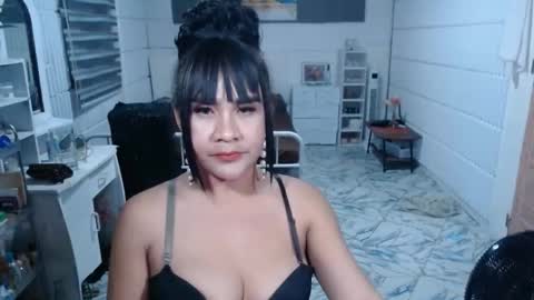 MS Anna online show from October 2025 08:12:01 AM