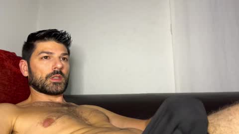 Lucenzo  online show from October 2025 01:03:01 AM