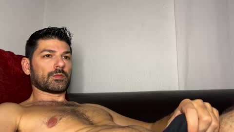 Lucenzo  online show from November 2025 05:11:01 PM