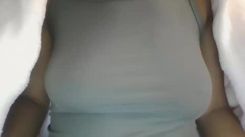 Snapshot of sexicaramel_ chatting on June 2026 06:11:01 PM sexicaramel_ online show from June 2026 06:11:01 PM