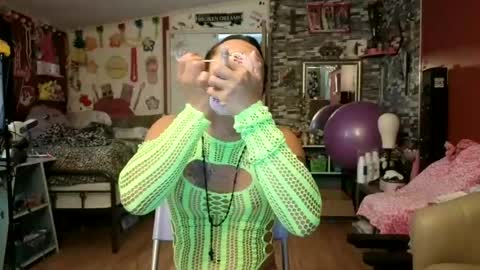 sexiwhiskey699 online show from June 2026 08:22:01 PM