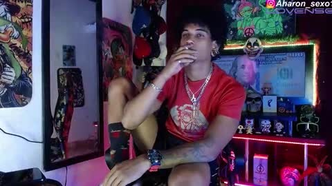 Snapshot of sexo_aharon chatting on September 2025 02:22:01 AM Aharon ravelo online show from September 2025 02:22:01 AM