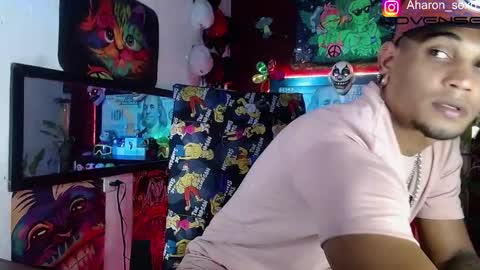 Snapshot of sexo_aharon chatting on November 2025 05:57:01 AM Aharon ravelo online show from November 2025 05:57:01 AM