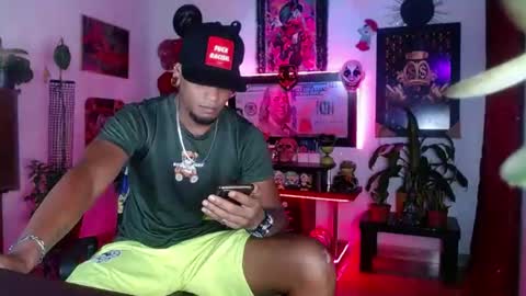 Aharon  ravelo online show from June 2026 07:28:02 AM
