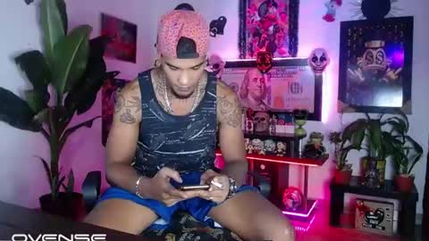 Aharon  ravelo online show from July 2026 05:02:02 AM