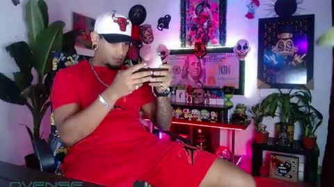 Aharon  ravelo online show from July 2026 04:18:01 AM