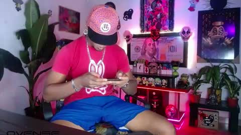 Aharon  ravelo online show from July 2026 04:25:01 AM