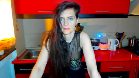 sexqueen1111 online show from February 2026 09:57:01 PM