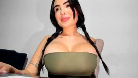 SARA    online show from October 2025 12:55:02 AM