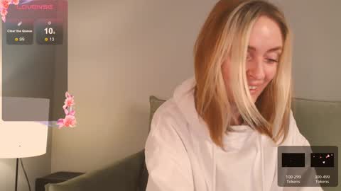 Snapshot of sexuallycorrect chatting on January 2025 05:53:01 PM Ray New video in bio online show from January 2025 05:53:01 PM