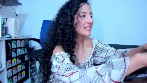 Snapshot of sexx_hunters chatting on January 2025 01:56:02 AM Jax and Lu online show from January 2025 01:56:02 AM