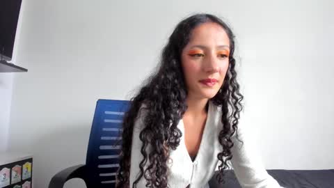 Snapshot of sexx_hunters chatting on September 2025 08:35:02 PM Jax and Lu online show from September 2025 08:35:02 PM