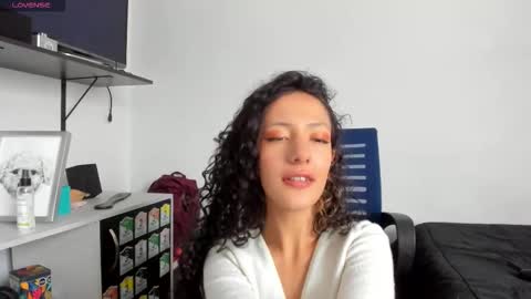 Snapshot of sexx_hunters chatting on September 2025 06:02:01 PM Jax and Lu online show from September 2025 06:02:01 PM