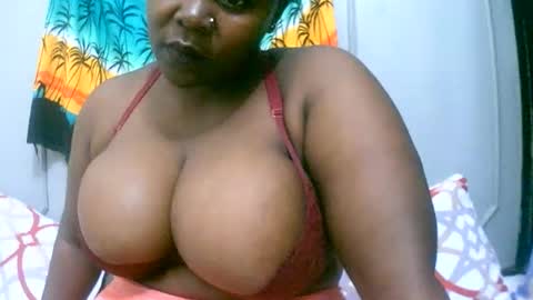 sexxi_ebony online show from February 2026 03:27:01 AM